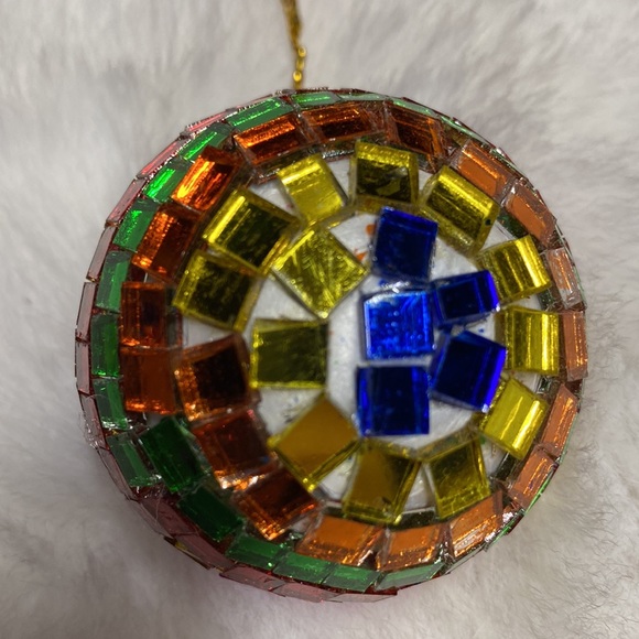 Vintage 12 rainbow mirror ball Christmas ornaments new - Picture 7 of 12